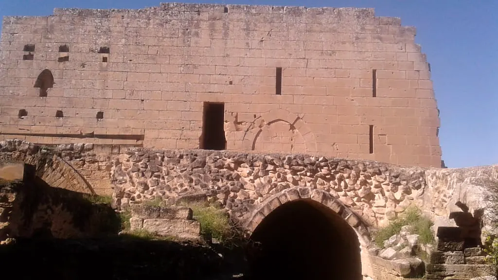 The palace block above its vaulted substructure